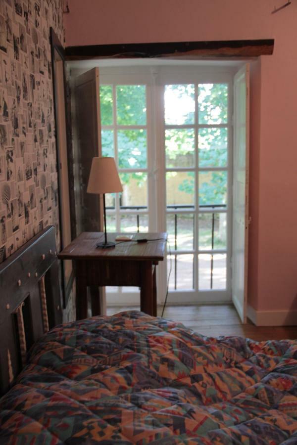 Hôtel Le Logis de la Foret à Sainte-Verge Extérieur photo