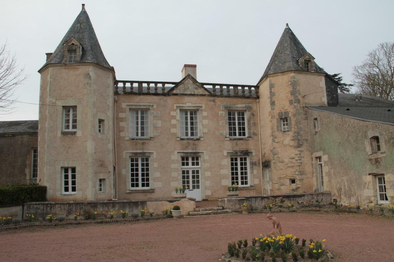 Hôtel Le Logis de la Foret à Sainte-Verge Extérieur photo