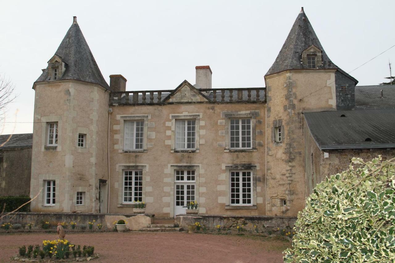 Hôtel Le Logis de la Foret à Sainte-Verge Extérieur photo